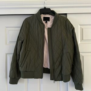Banana Republic women’s quilted bomber jacket